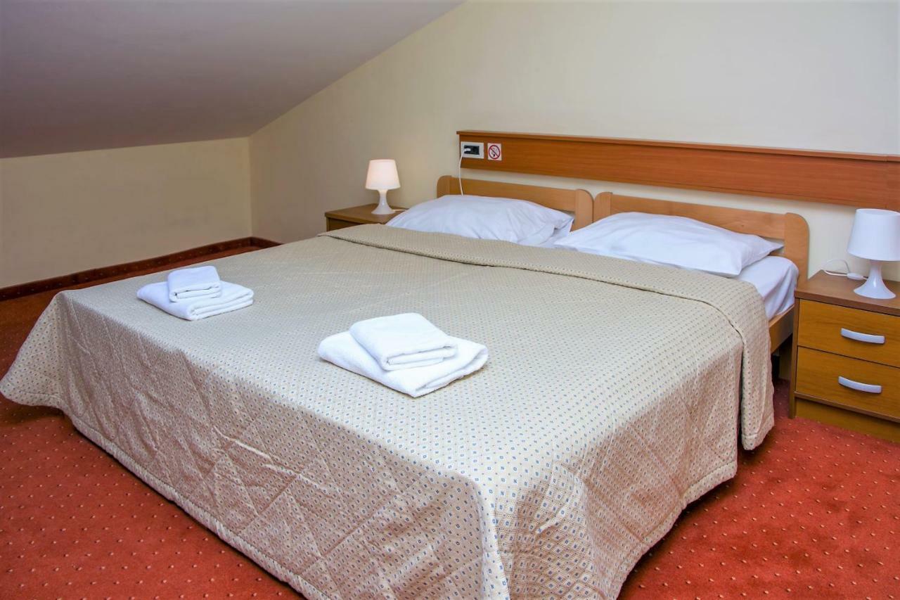 Hotel Selce Εξωτερικό φωτογραφία